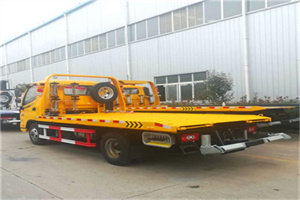 太原附近拖车救援搭电